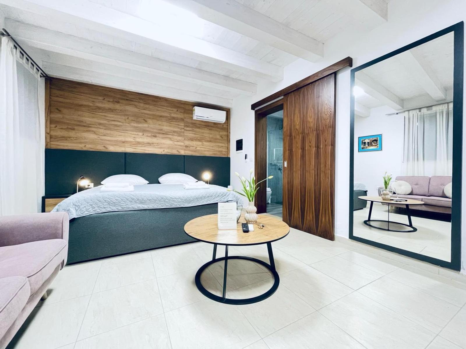 Fazana City Rooms With Free Parking Eksteriør billede
